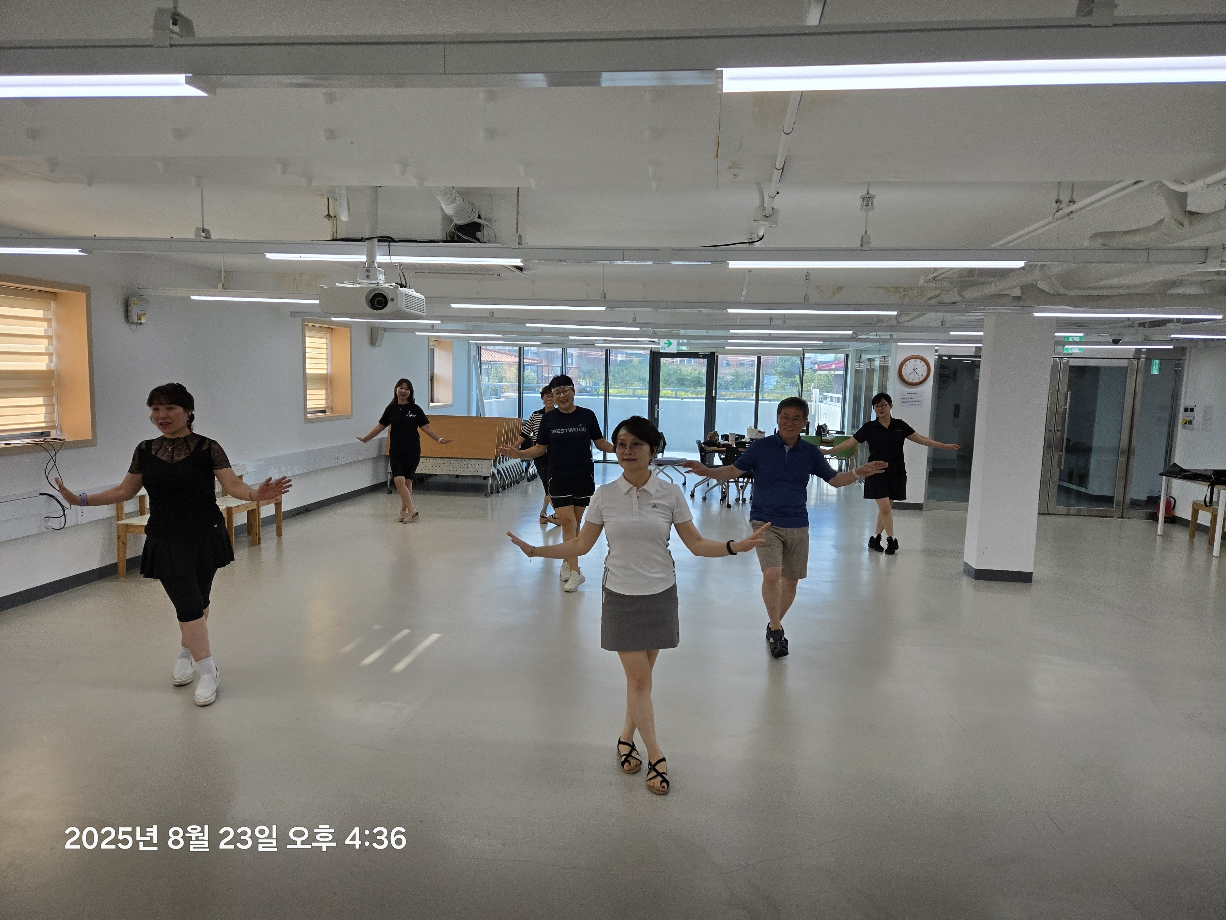 [학생지도] 헬씨치어댄스 동아리 8월 추가 활동 (2025. 8. 23.)
