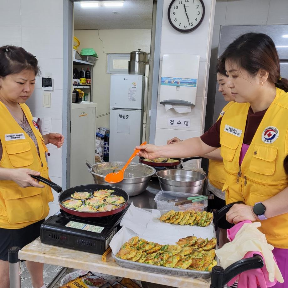 건사보건적십자 봉사회-전체 사진-54155587251