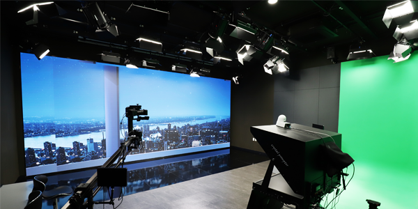 XR 미디어 개발 스튜디오